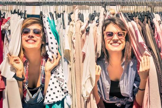 The 5 best sunglasses styling services in Frechen – choosing frame shapes to suit facial features