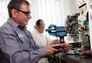 Die 5 besten Nähmaschinen-Reparaturservices in Wiesbaden – Gleichmäßiges Nähen für kreative Projekte wiederherstellen